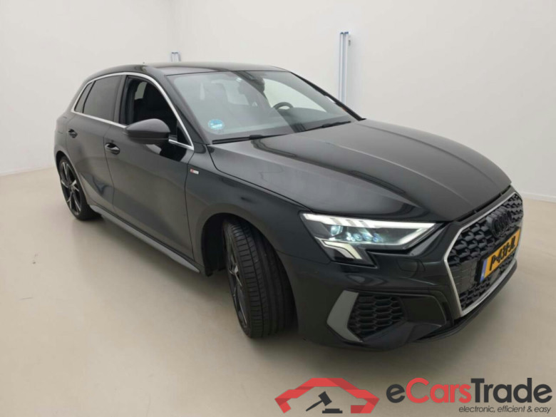 AUDI A3 Sportback 30 TFSI S edition #4