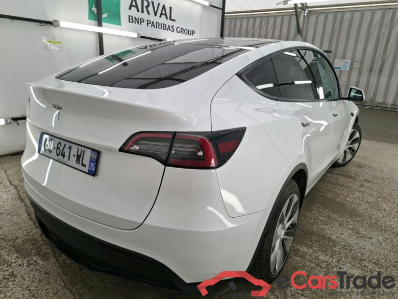 TESLA Model Y / 2021 / 5P / SUV RWD #4
