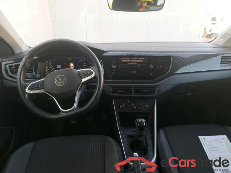 VOLKSWAGEN Polo / 2021 / 5P / berlina con portón Life 1.0 TSI 70kW (95CV) #3