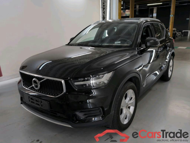 VOLVO XC40 1.5 T2 MOMENTUM PRO AUTO #1