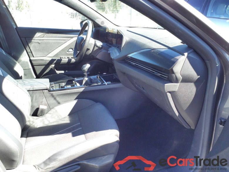 OPEL Astra OPEL Astra SW 1,2 TURBO 130 CV BVA GS   #5