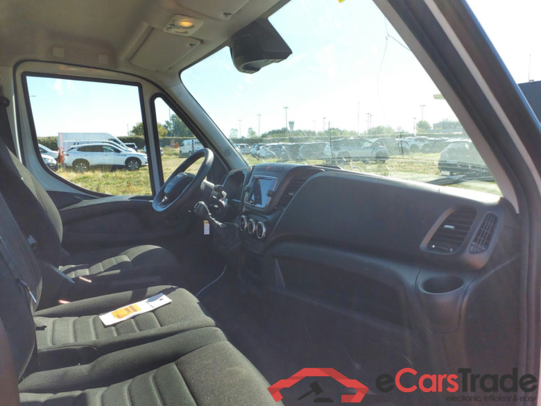 IVECO 35S  IVECO 35S  14V 3,5T 136CV 3520L Q-LEAF 4X2 #5