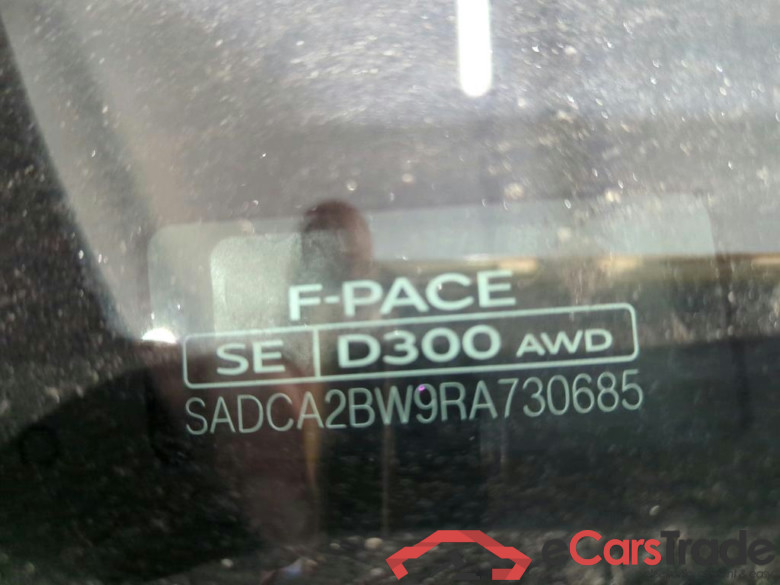 F-PACE R-Dynamic SE AWD 3.0 221KW AT8 E6d #4