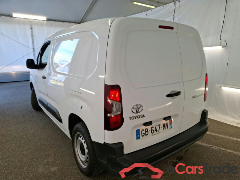 TOYOTA Proace City / 2019 / 4P / Fourgonnette 1.5 Medium 75 D-4D Dynamic #2
