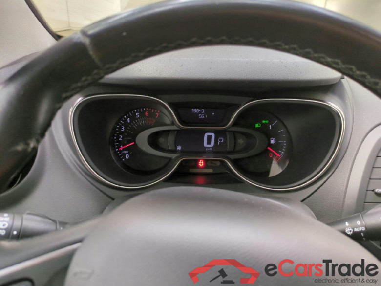RENAULT Captur / 2017 / 5P / Crossover Intens TCe 150 EDC FAP #6