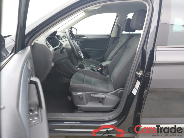 Volkswagen Tiguan 2.0 TDI 110kW Life Business 5d #3