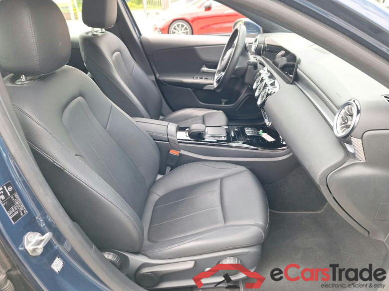 MERCEDES - MER A 180 d 116PK 8G-DCT Business Solution Luxury #3
