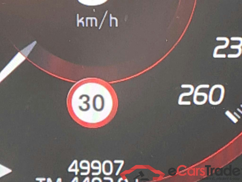 VOLVO XC60 / 2017 / 5P / todoterreno 2.0 B4 D Inscription Auto #5