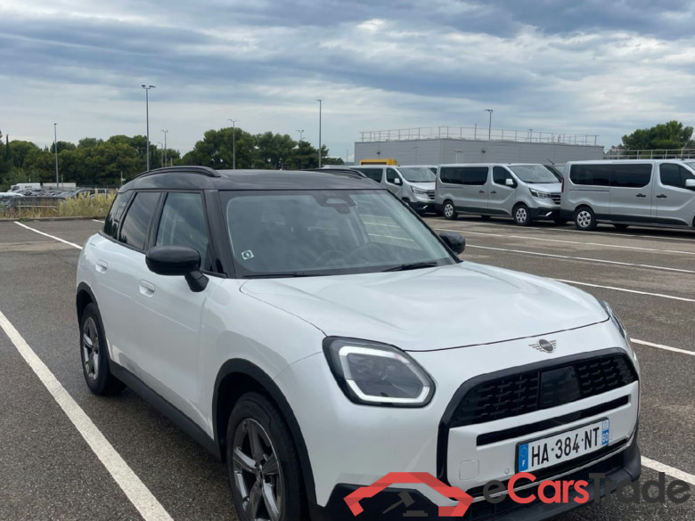 MINI COUNTRYMAN C 170 MILD HYB CLASSIC BVAnPREPARATION SHOWROOM #1
