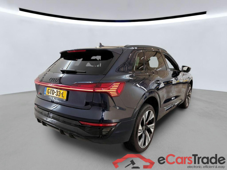 AUDI Q8 300 kW #6
