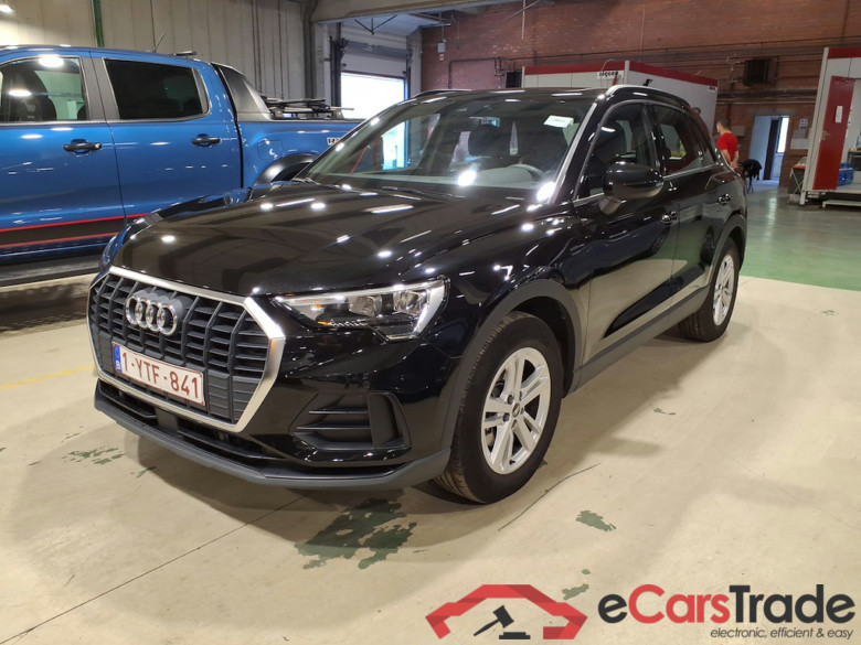 AUDI Q3 2.0 35 TDI S TRONIC BUSINESS EDITION #1