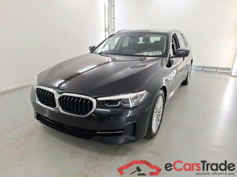 BMW 5 SERIES TOURING 2.0 520E TOURING AUTO #1