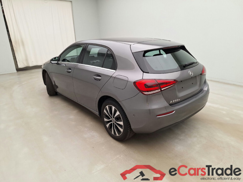 Mercedes, A-Class '18 PHEV, Mercedes-Benz A-Klasse A 250 e Business Line 5d #6