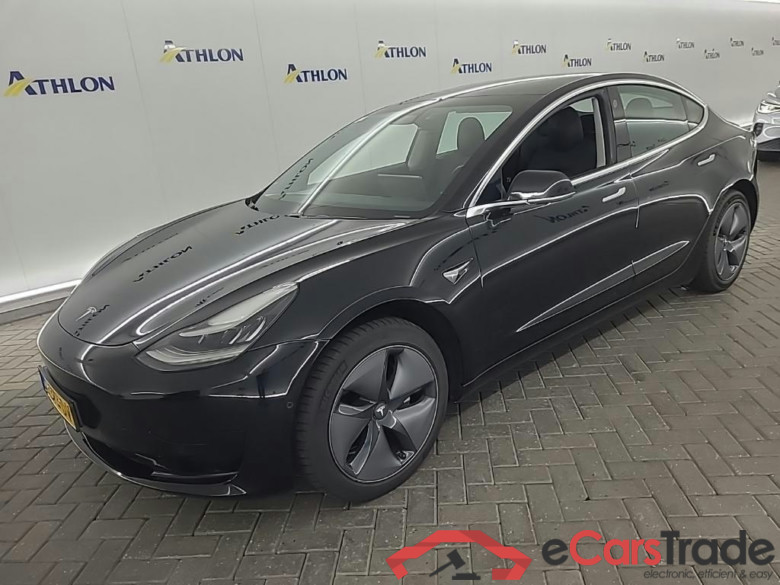 Tesla Model 3 Standard Range Plus RWD 4D 211kW