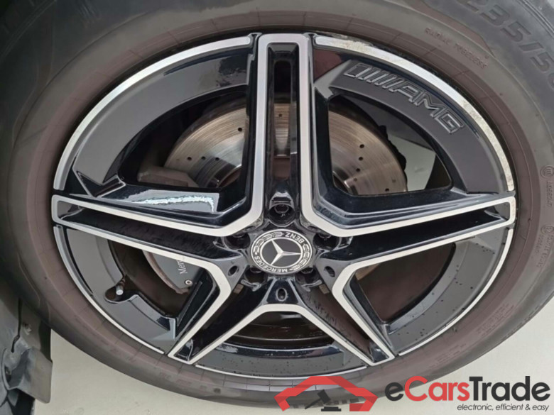 MERCEDES-BENZ GLA 200D AMG LINE AUT. #5
