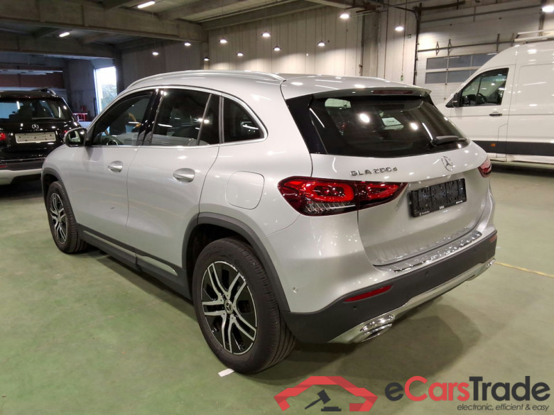MERCEDES-BENZ GLA 2.0 GLA 200 D DCT BUSINESS SOLUTION #2