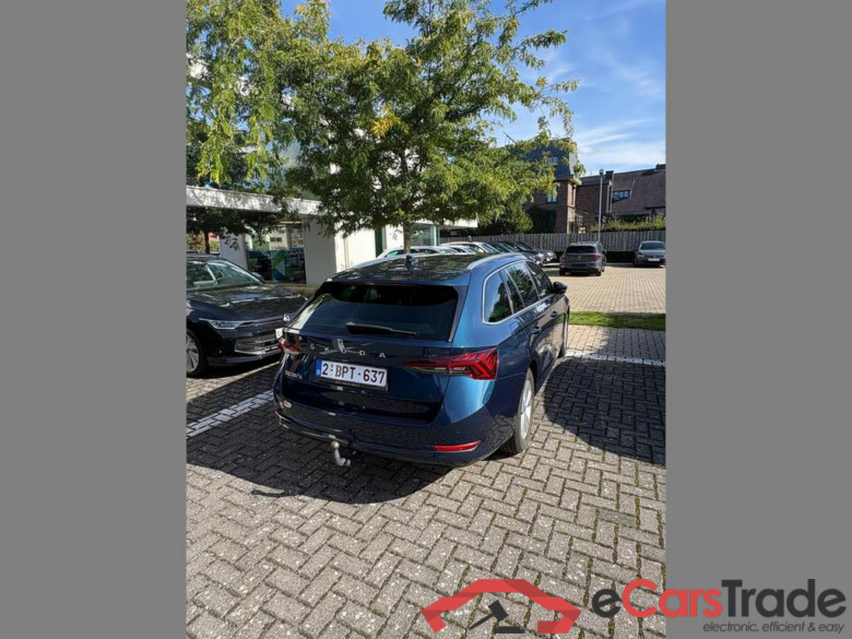 SKODA Octavia Combi SW 1.0 TSI Clever #4