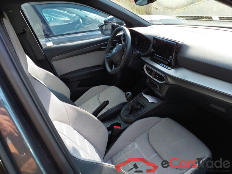 SEAT Arona 1.0 TSI 115cv Manual FR #3