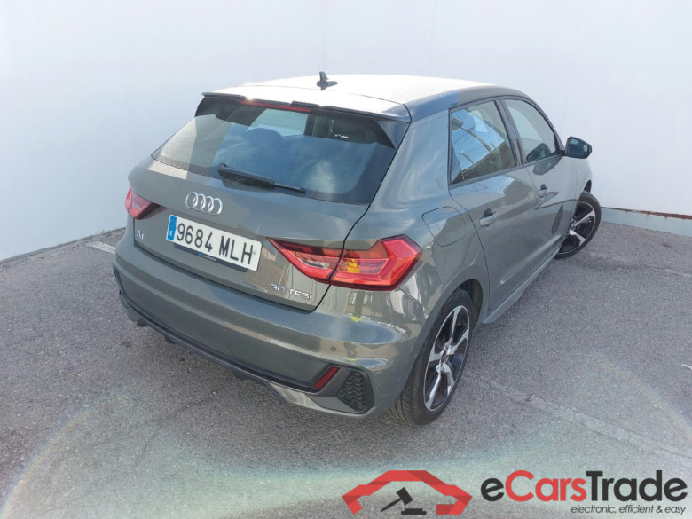 A1 Sportback 30 TFSI Adrenalin 1.0 TFSI 110CV AT7 E6d #2