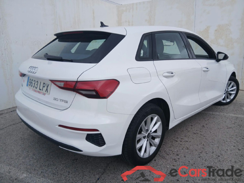 AUDI A3 / 2020 / 5P / berlina con portón Sportback 30 TFSI 81kW (110CV) S tronic #2