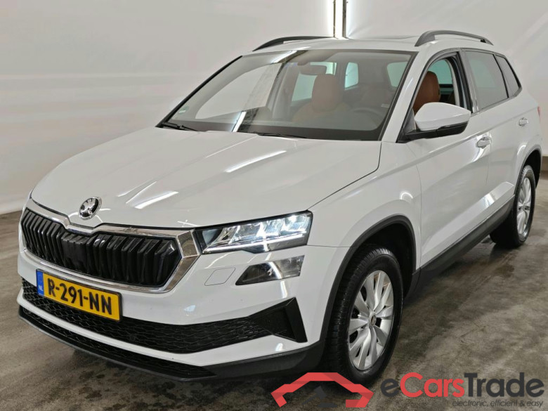 Škoda Karoq 1.5 TSI Greentech Business Edition 5d + Pano