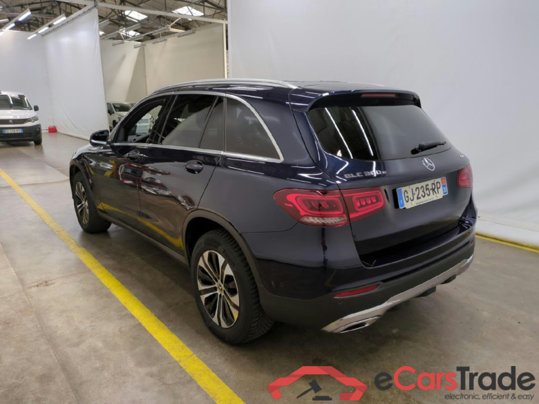 MERCEDES-BENZ GLC / 2019 / 5P / SUV GLC 300 e Business Line 4Matic #3