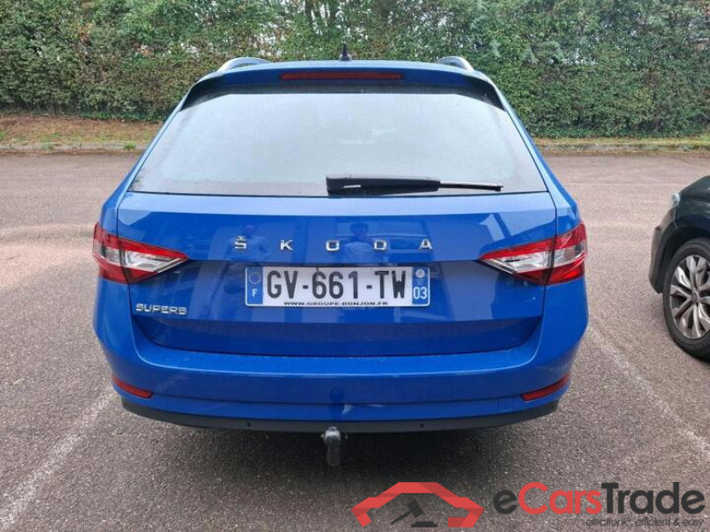 Skoda Superb Combi 2.0 TDI Aut. LED Virtual Navi KeylessGo Camera Klima PDC ... #6