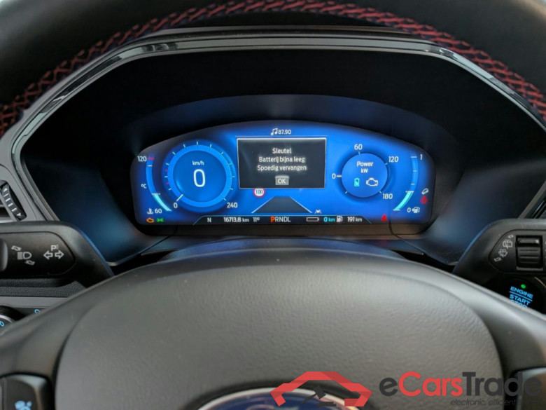 FORD Kuga 2.5 PHEV ST-Line #6