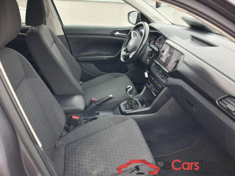 VOLKSWAGEN T-Cross / 2018 / 5P / todoterreno Advance 1.0 TSI 81kW (110CV) #6