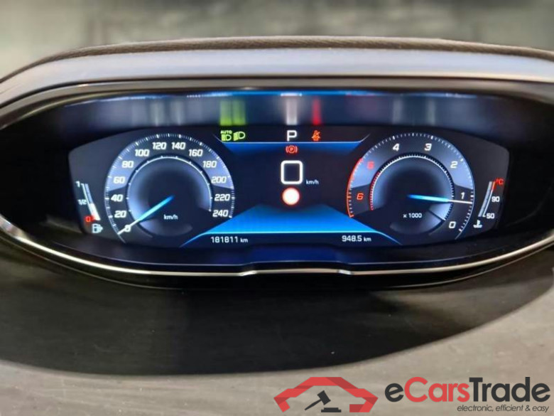 PEUGEOT 3008 / 2016 / 5P / SUV BLUEHDI 130 EAT8 SeS ALLURE #4