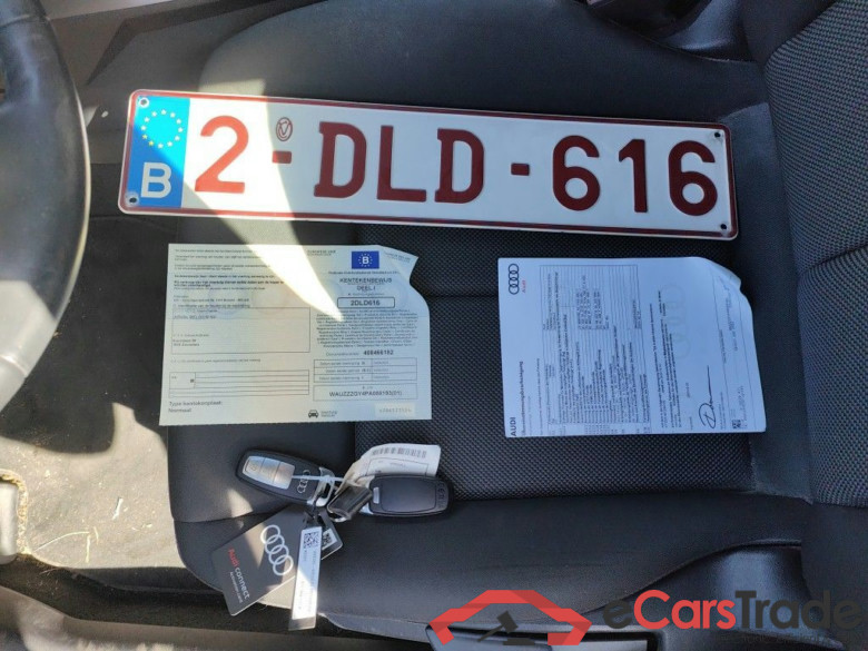 Audi A3 Sportback 1.0 30 TFSi 81kW S line 5d !! damaged car !! #4
