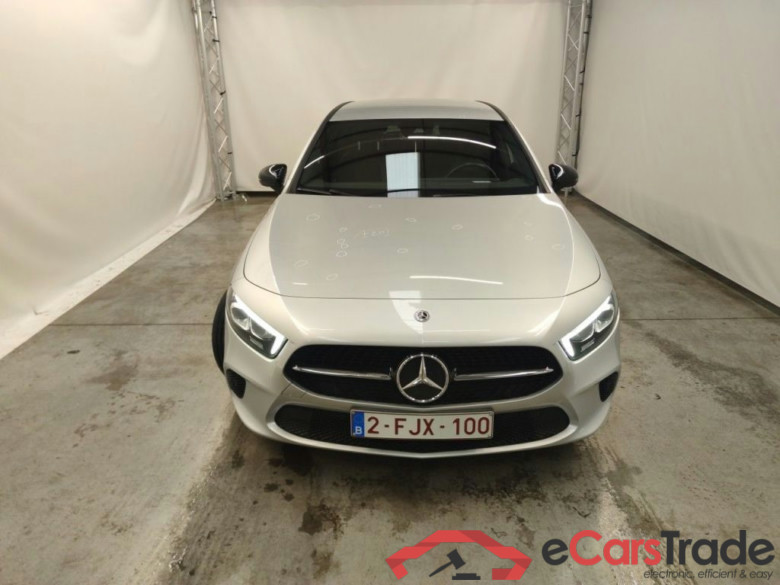 Mercedes-Benz A-Klasse A 180 Luxury Line 5d #5
