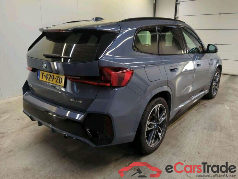 BMW iX1 xDrive30 Launch Ed. #2