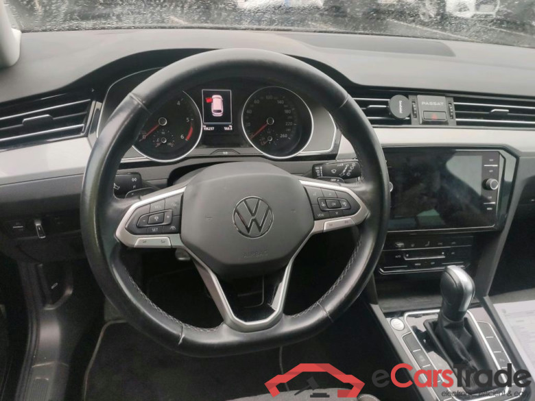 VOLKSWAGEN Passat / 2019 / 5P / familiar Variant Executive 2.0 TDI 110kW DSG #3