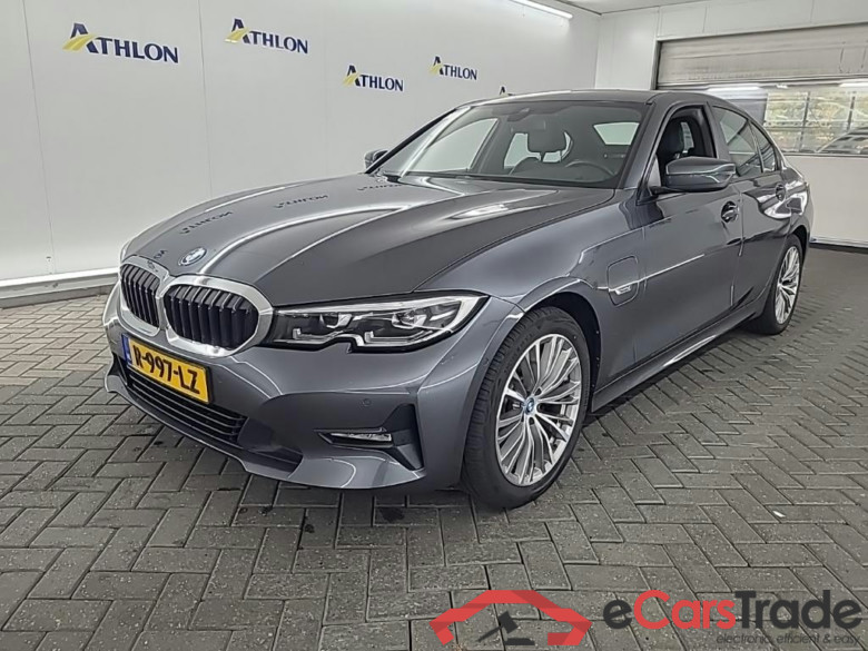 BMW 3 Serie Sedan 320e Business Edition Plus 4D 150kW #1