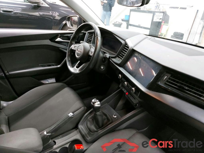 Audi A1 SB 1.0 25 TFSI Virtual Navi Klima PDC ... #5