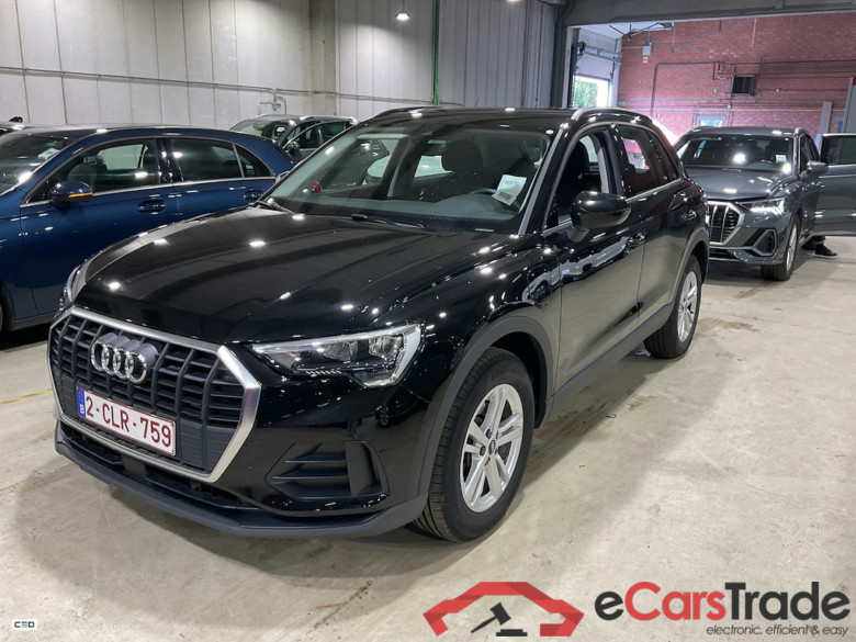 AUDI Q3 1.4 45 TFSI E S TRONIC #1