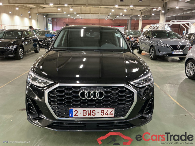 AUDI Q3 Sportback 1.4 45 TFSI E S TRONIC #2