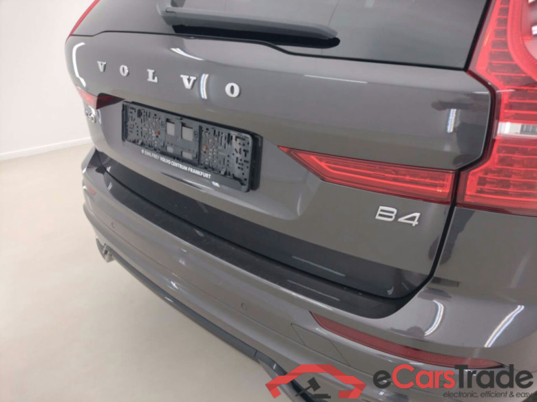 VOLVO XC60 B4 PLUS DARK GEARTRONIC #4
