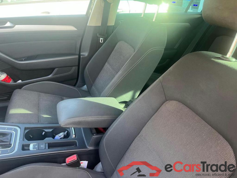 VOLKSWAGEN Passat Variant Dsl SW 2.0 CR TDi Comfortline Business DSG #5