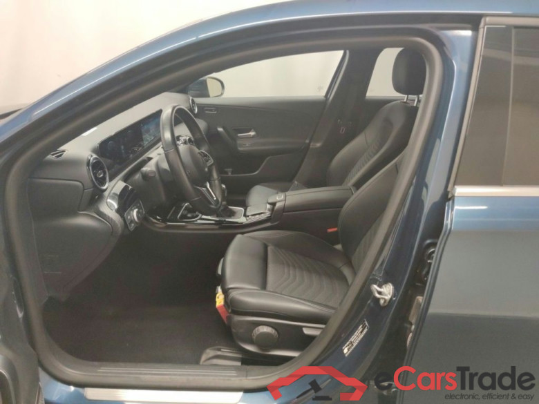 Mercedes-Benz A-Klasse A 180 d Business Solution 5d #3