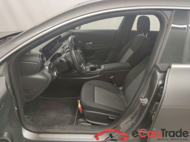 Mercedes-Benz CLA Shooting Brake CLA 200 d Business Solution 5d #3