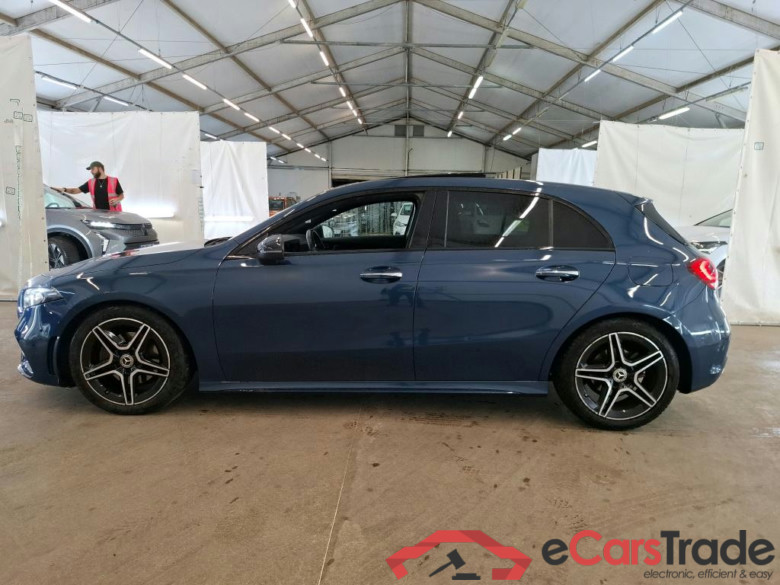 MERCEDES-BENZ Classe A Compact / 2018 / 5P / Berline A 180 AMG Line #3
