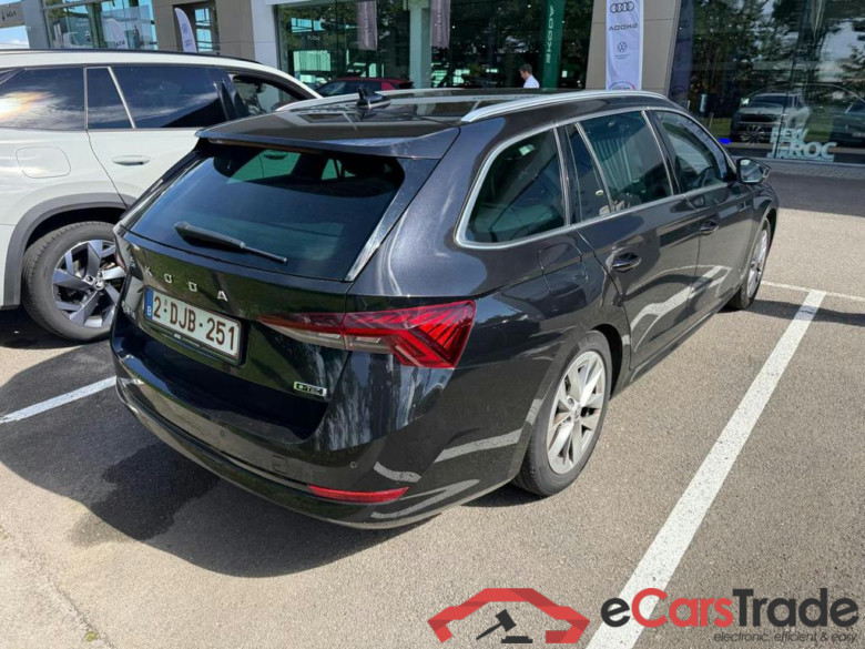 SKODA Octavia Combi SW 1.5 TSI eTec MHE Clever DSG #3