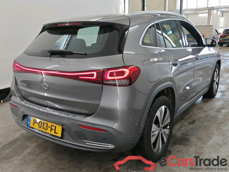 Mercedes-Benz EQA 250 Business Solution Luxury auto 5d #2