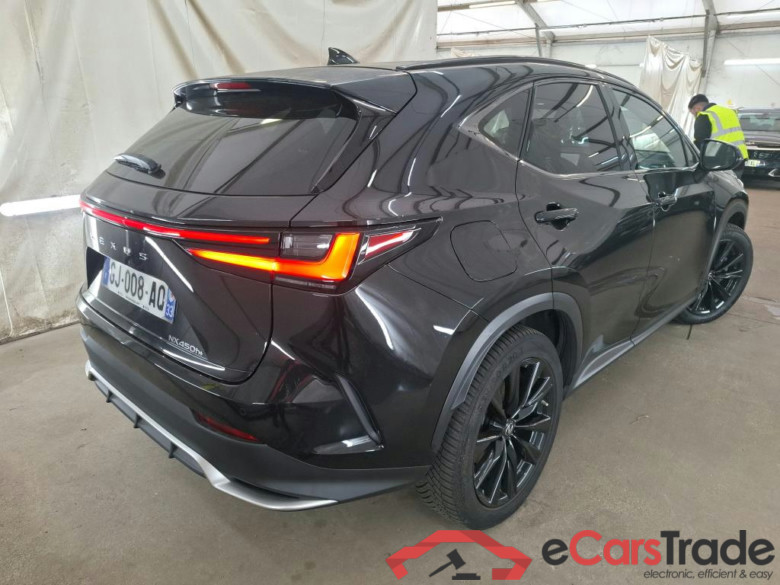 LEXUS NX / 2021 / 5P / SUV 450H+ 4WD F SPORT Executive #4
