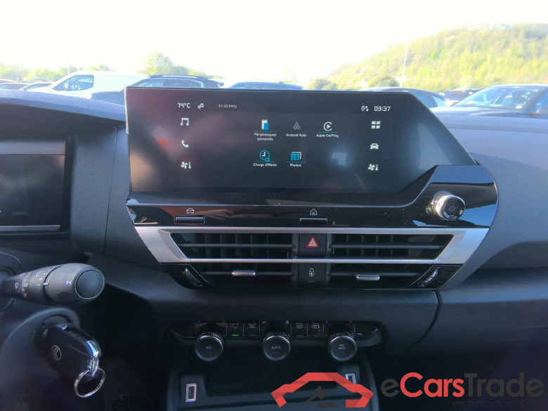 Citroen C4 X Plus e-C4 X 136 ch autonomie confort #5