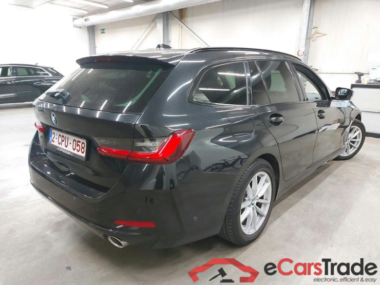 BMW - BMW 3 TOURING 316dA 122PK With Climatic & Navigation & Heated Sensatec Sport Seats & Comfort Entry & Parking Assistant Pack #2