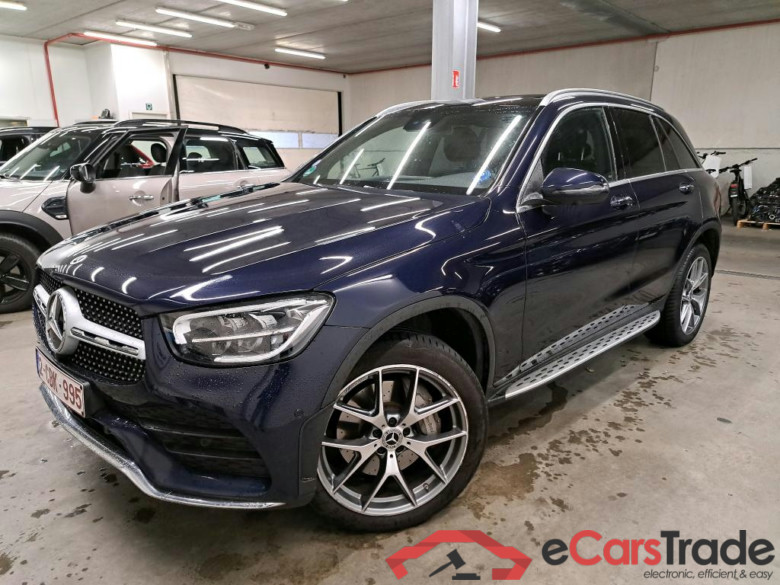 MERCEDES - MER GLC 300 de 4MATIC 306PK DCT AMG Line & Pack Premium Plus With Heated Seats Front & Rear & AirBalance Pack & Front Mem Seats & Side Steps Alloy & 360 Camera Pack & Pano Roof & 20 Inch   * HYBRID *