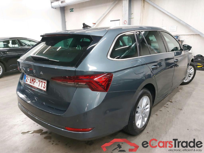 SKODA - SKO OCTAVIA COMBI CRTDI 150PK DSG7 Ambition & Corporate Pack & Removable Trailer Hook #2